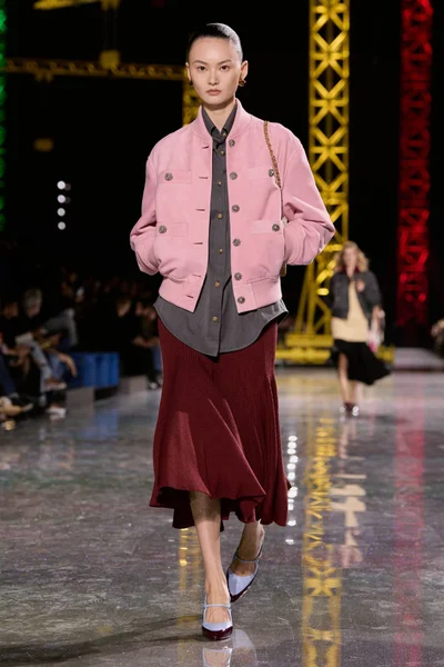 Look 48